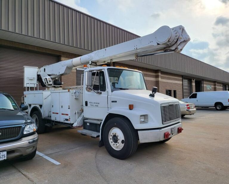 80 Bucket Truck for Sale Craigslist by Owner & Dealer Dump Truck
