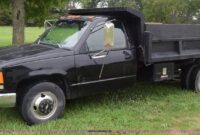 Chevy 3500 Dump