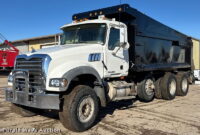 2007 Mack Dump Truck