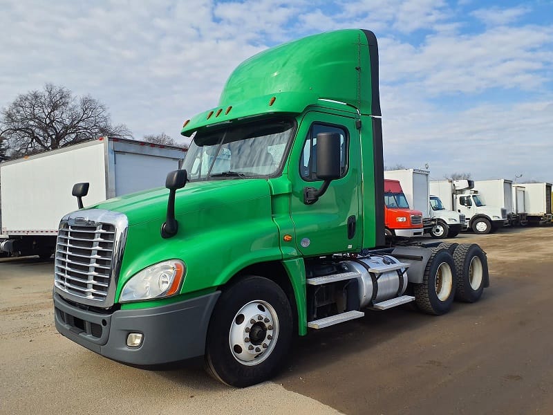 Day Cab Semi Truck for Sale