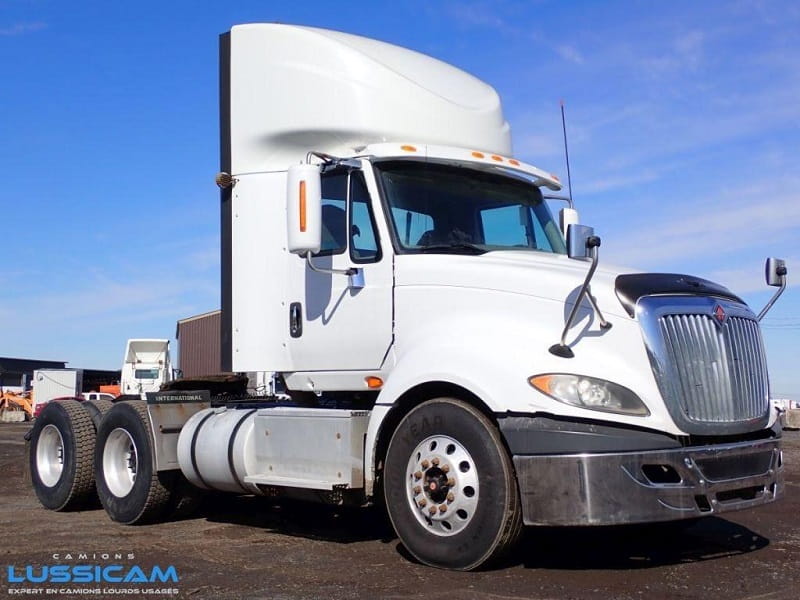 International Day Cab Truck for Sale