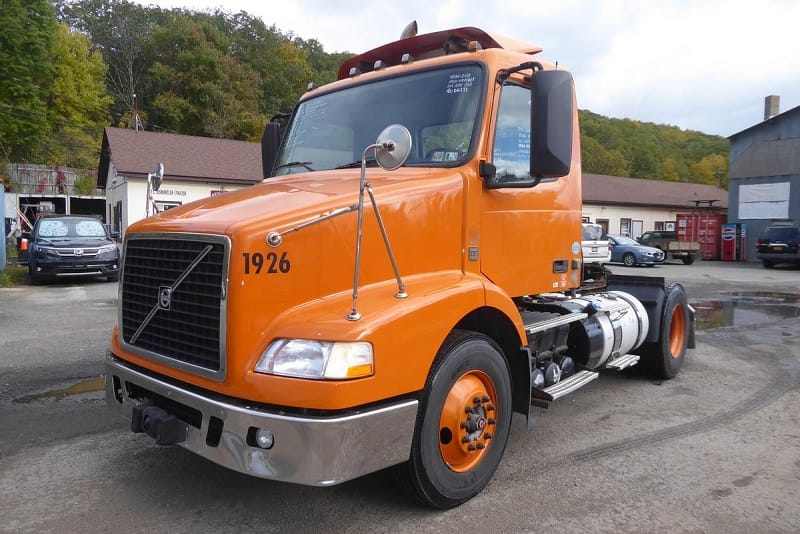 Single Axle Day Cab Truck for Sale